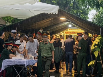 Con trai của Trung tá Trần Văn Tùng: "Bố đâu rồi, sao đêm muộn rồi bố chưa về với con"