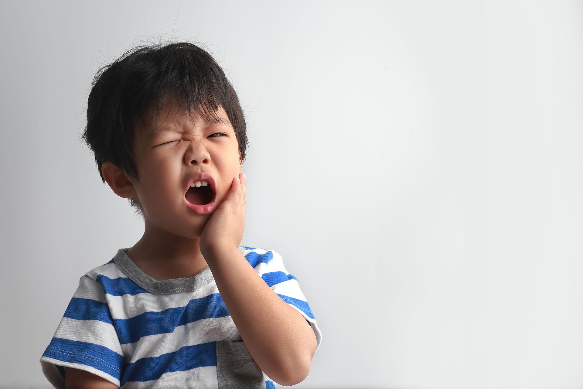 Bé có thể không hợp tác khi đánh răng vì nhiều nguyên nhân