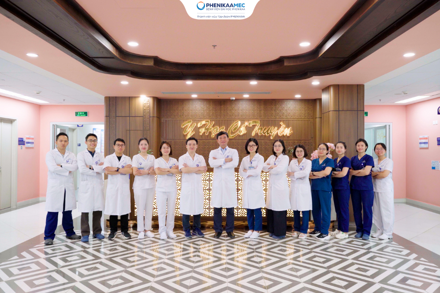 Đội ngũ bác sĩ, điều dưỡng, kỹ thuật viên tận tâm vì người bệnh