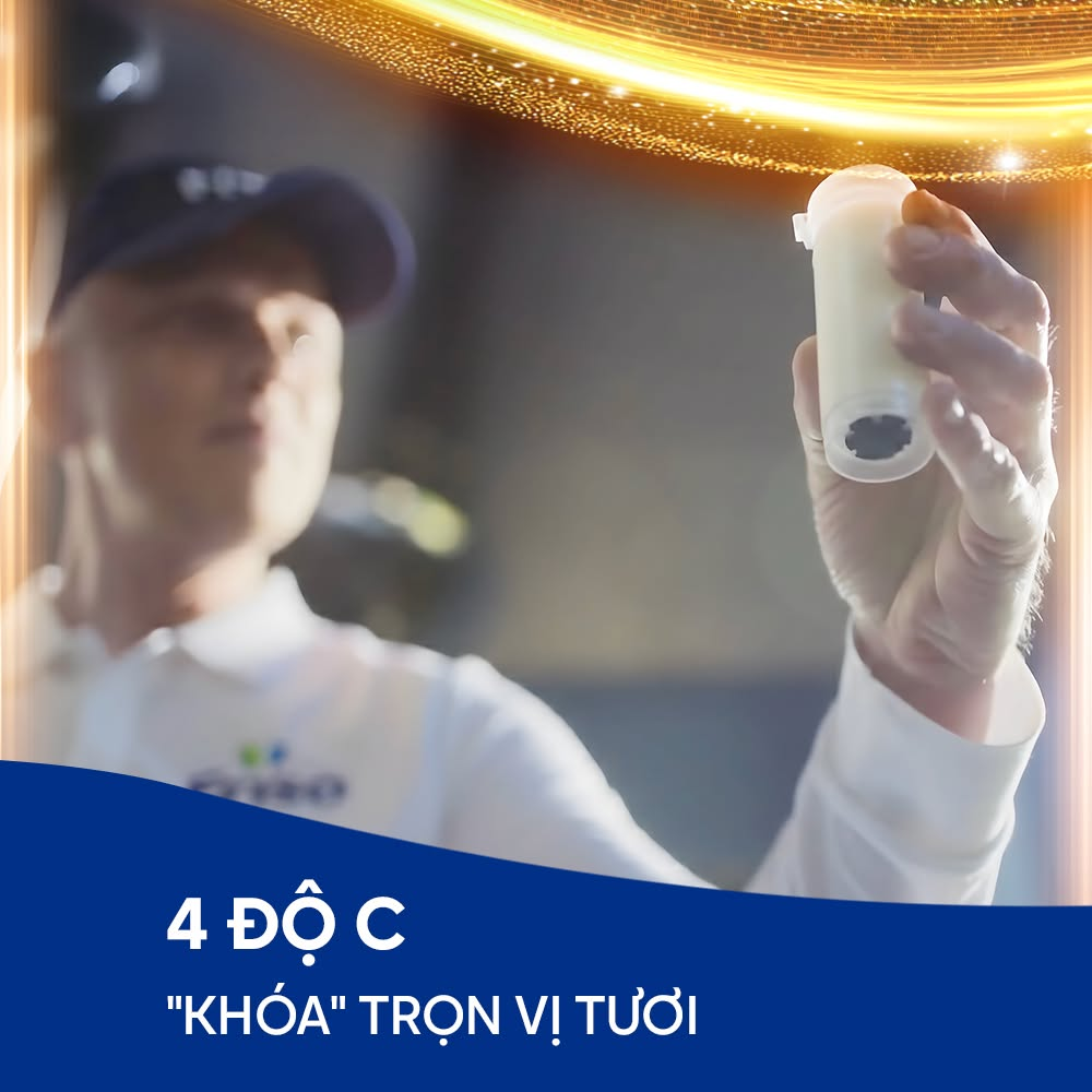 Sữa tươi nguyên liệu được bảo quản xuyên suốt ở nhiệt độ dưới 4°C để “khóa trọn” sự tươi ngon và giảm hao hụt dưỡng chất.