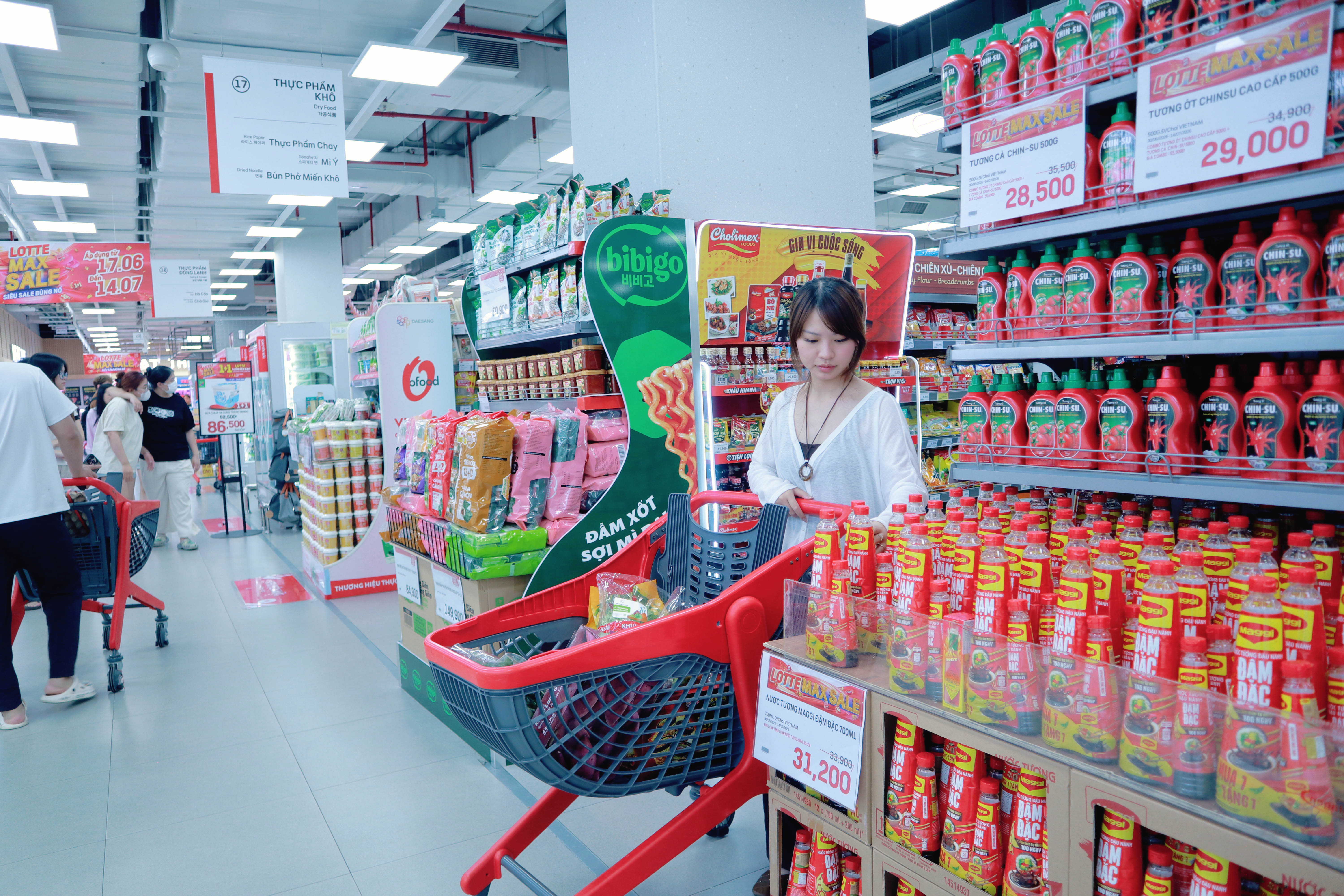 Đa dạng chương trình ưu đãi tại LOTTE MART