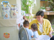 Ba Tuấn Dương rủ hai nhóc tỳ cùng “khui” bí mật sạch thơm cực đỉnh của mẹ Lucie