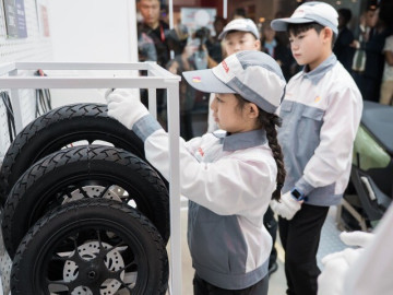 Honda Việt Nam hợp tác với Kidzania Hà Nội ra mắt sân chơi trải nghiệm “Trung tâm công nghệ xe máy điện Honda”