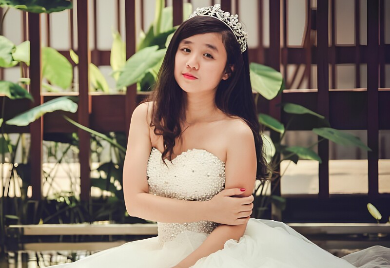 Dù không hoạt động showbiz hay là gương mặt đình đám trên mạng xã hội, hot girl TP.HCM vẫn thu hút sự chú ý nhờ nhan sắc xinh đẹp cùng gia thế "không phải dạng vừa". 