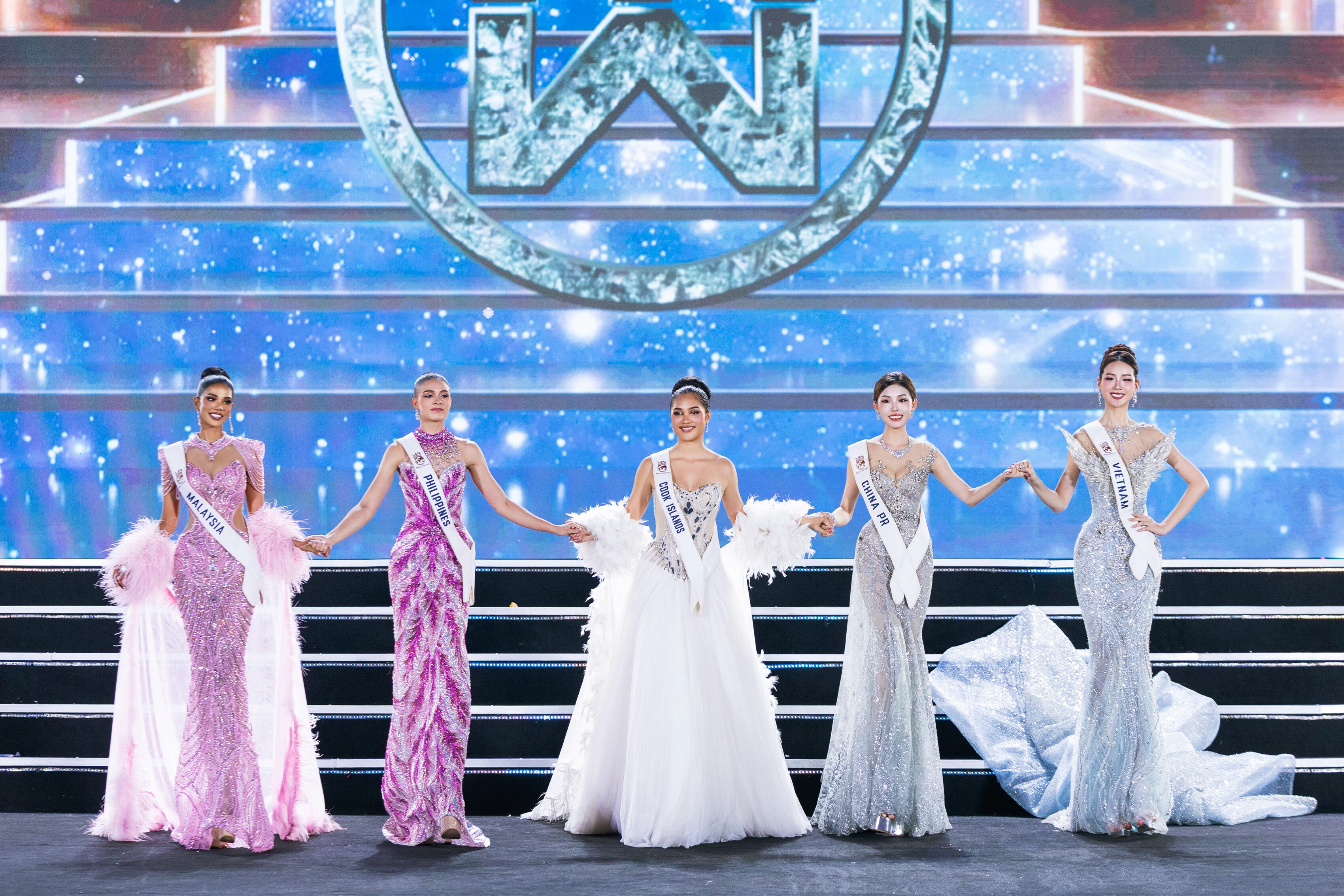 Trực tiếp Chung kết Miss World 2026: Người đẹp Cộng hòa Dominica đăng quang, Bảo Ngọc dừng chân ở Top 6 - 28