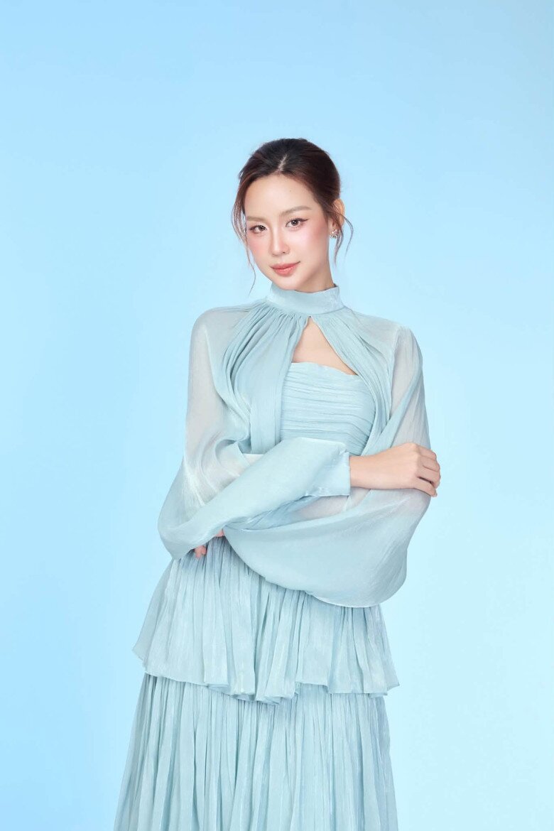 Lê Nguyễn Bảo Ngọc gây ấn tượng với chiều cao nổi bật, vẻ đẹp thanh lịch và thần thái tự tin. Đại diện Việt Nam tiếp tục nhận được sự chú ý tại Miss World năm nay.