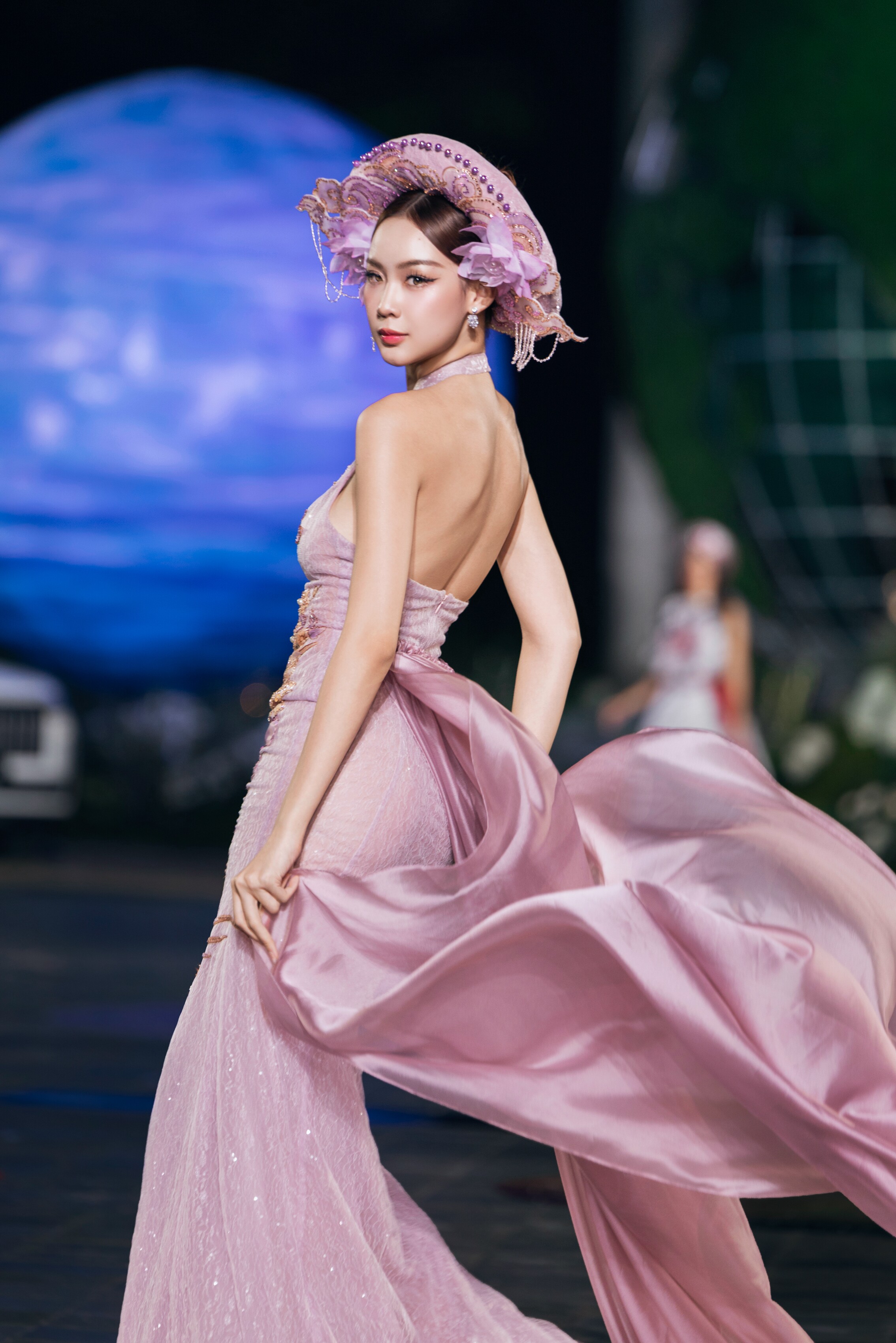 Phần thể hiện của Hoa hậu Bảo Ngọc nhận được nhiều lời khen ngợi.