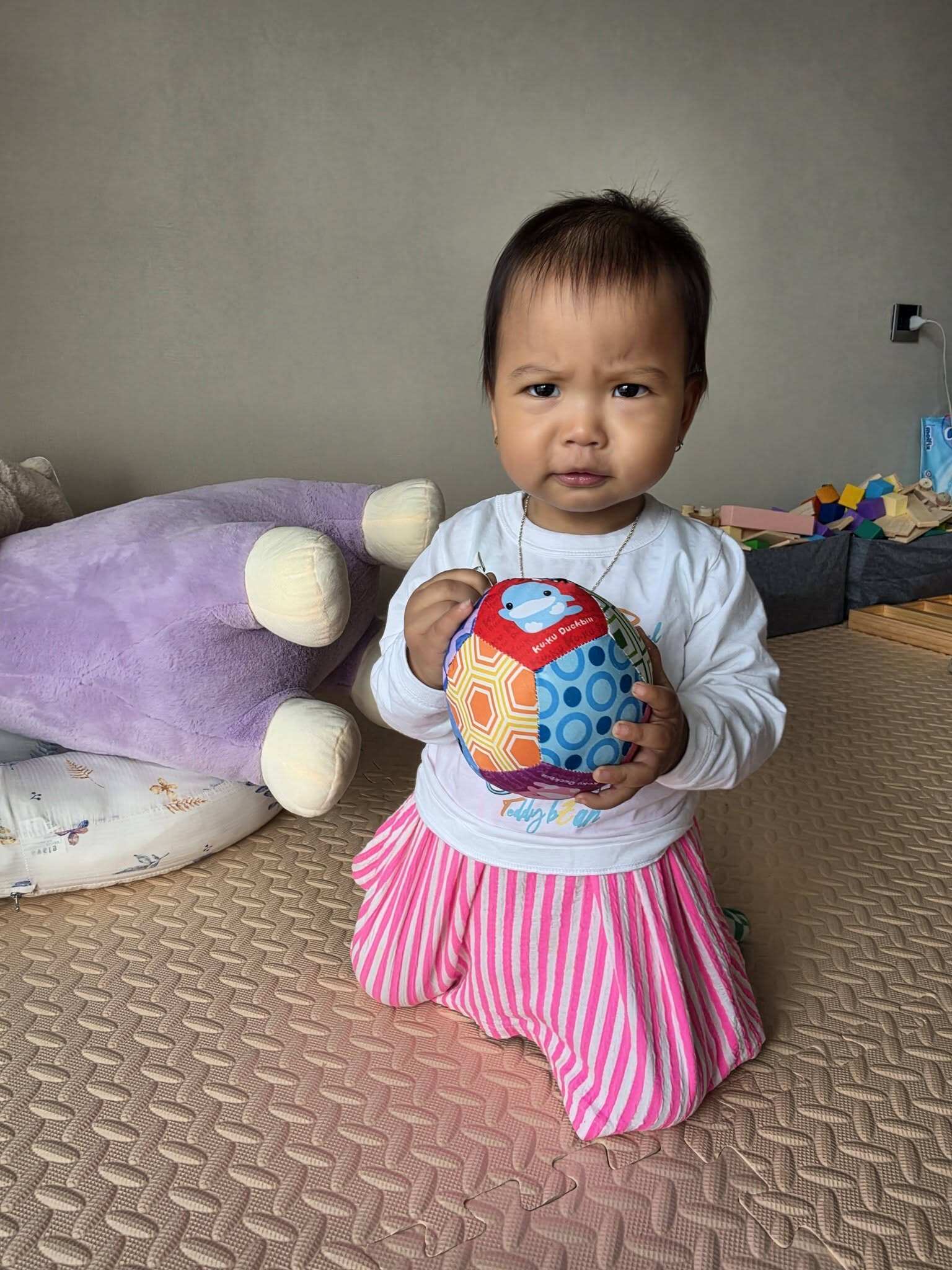 Con gái HHen Niê sở hữu vẻ ngoài đáng yêu.
