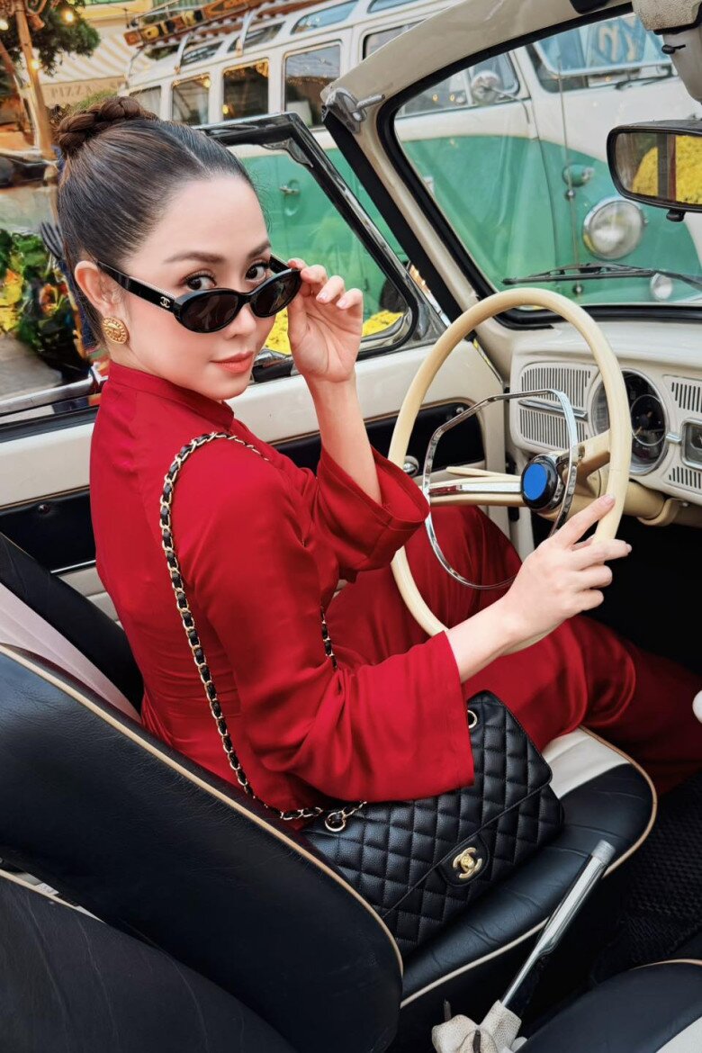 Giống nhiều mỹ nhân khác, Tường Vi cũng có niềm yêu thích đặc biệt với đồ hiệu, đặc biệt là túi xách.