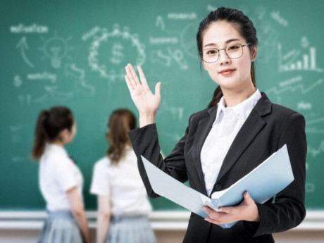 Mức lương, phụ cấp mới nhất của giáo viên được ký hợp đồng toàn thời gian sau khi nghỉ hưu