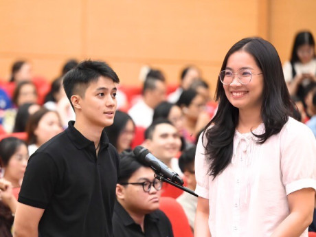Lời nhắn bất ngờ của 4 người thầy đến các thí sinh nội trú "hụt" ngành mơ ước