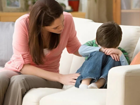 Vì sao nhóm “Con ghét bố mẹ” thu hút nhiều người tham gia, đâu là đối tượng dễ bị ảnh hưởng tâm lý nhất?