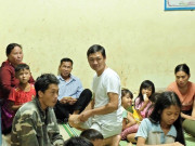 Tin tức - Hành động của Chủ tịch xã giữa tâm lũ khiến nhiều người xúc động