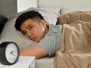 Sức khỏe - Mất ngủ vì ngứa ngoài da thời gian dài, nam thanh niên làm một việc rồi ân hận khi sức khỏe ảnh hưởng