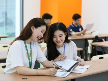 Tin tức - Ngành học dễ xin việc ở Việt Nam và quốc tế,  ra trường hái ra tiền, không lo thất nghiệp những năm tới