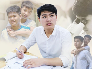 Nam sinh cõng bạn đi học 10 năm liền đã tốt nghiệp bác sĩ Y khoa