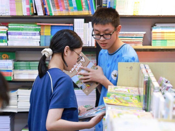 Tin tức - Không để học sinh thiếu sách giáo khoa trước ngày khai giảng