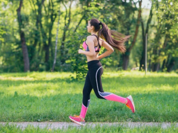 Chạy bộ để giảm mỡ: Chạy càng nhanh có thực sự giúp đốt mỡ nhiều hơn?