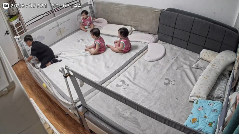 Camera ghi lại đoạn video 4 đứa trẻ, 19 phút tưởng rất bình thường, nhưng lại khiến nhiều người phải xem đến giây cuối cùng - 1