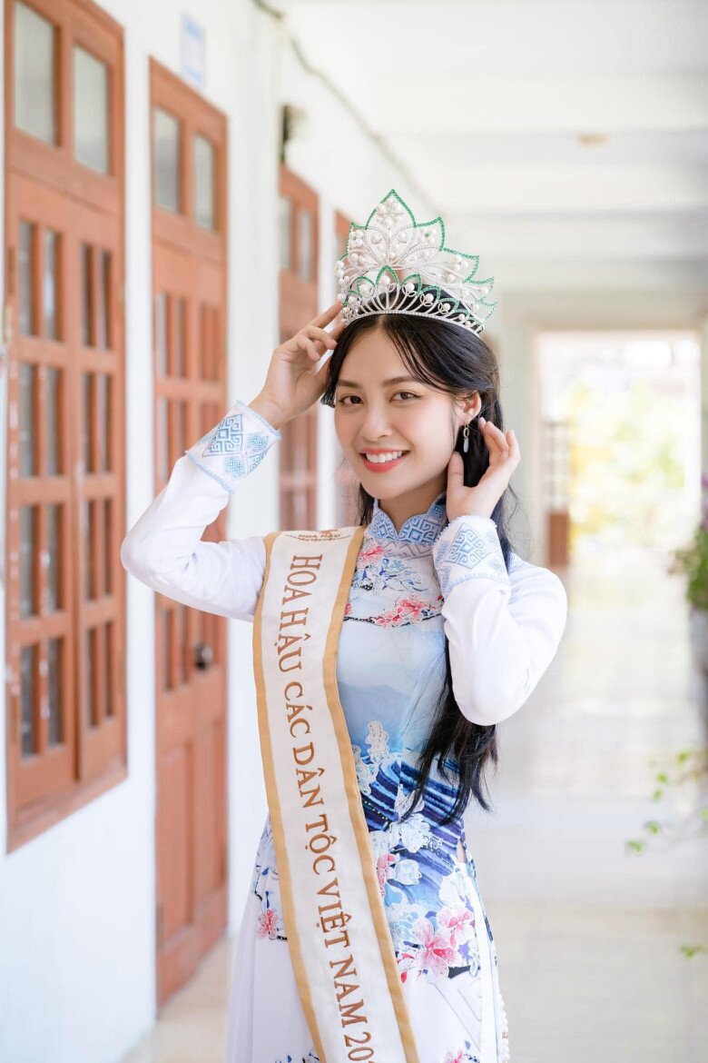 Hoa hậu người Tày sinh con cho chồng Phó giám đốc hơn 8 tuổi, ra đường bị nhầm gái son vì trẻ đẹp - 1