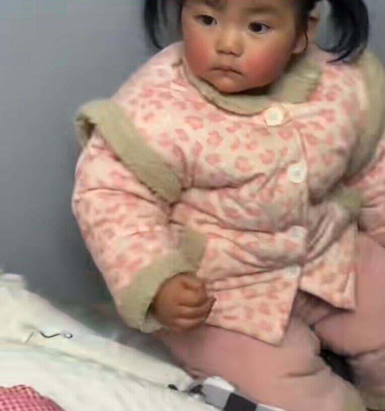 Mẹ gửi con gái xinh yêu về quê nghỉ hè với ông bà, 2 tháng sau đón về cứ ngỡ mình nhận nhầm con - 3