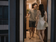 Yêu con - Vợ đi công tác dài ngày, khóc nấc khi hàng xóm kể đêm nào chồng cũng thức khuya, có gái trẻ lạ mặt lui tới
