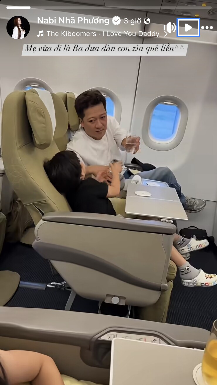 Sau khi vợ đi công tác, Trường Giang liền đưa các con về quê chơi.