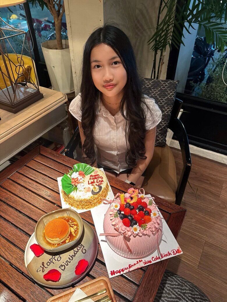 Con gái Ốc Thanh Vân càng lớn càng xinh xắn.