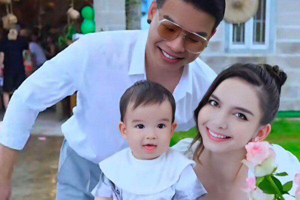 Con trai chào đời sở hữu gen di truyền của cả bố và mẹ, cậu nhóc có đôi mắc to tròn đáng yêu.
