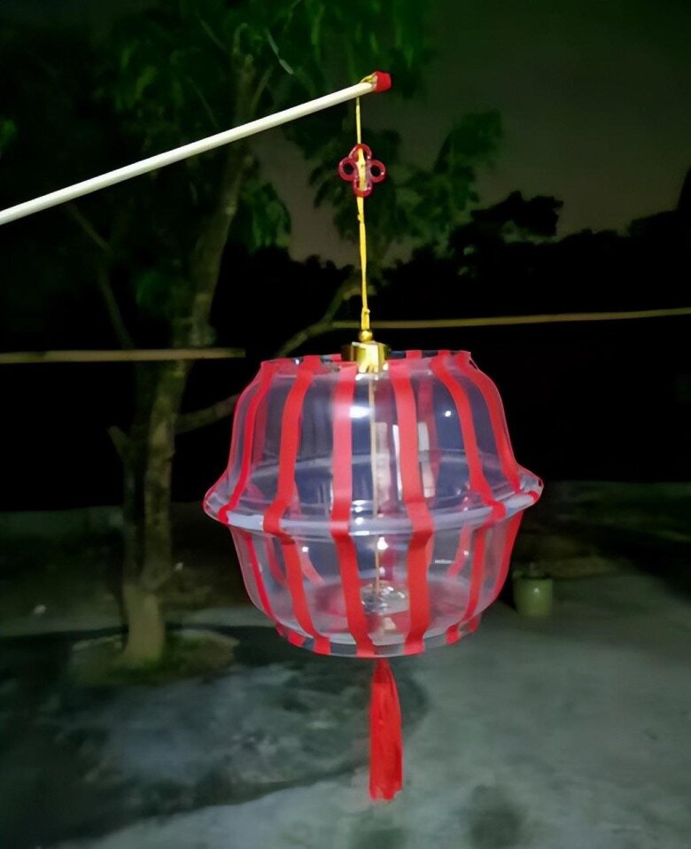 Trường tổ chức thi làm lồng đèn Trung thu, loạt “siêu phẩm” của phụ huynh và học sinh khiến dân mạng cười bò - 5