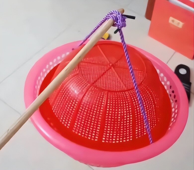 Trường tổ chức thi làm lồng đèn Trung thu, loạt “siêu phẩm” của phụ huynh và học sinh khiến dân mạng cười bò - 16
