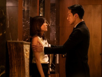 Ly hôn 3 năm chưa từng quen ai mà bỗng mang thai, tôi đứng không vững khi nghe bạn thân nói
