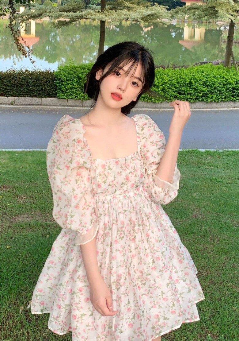 Thiết kế babydoll không quá ngắn là chìa khóa để giữ vẻ thanh lịch khi xuống phố hay đến công sở.