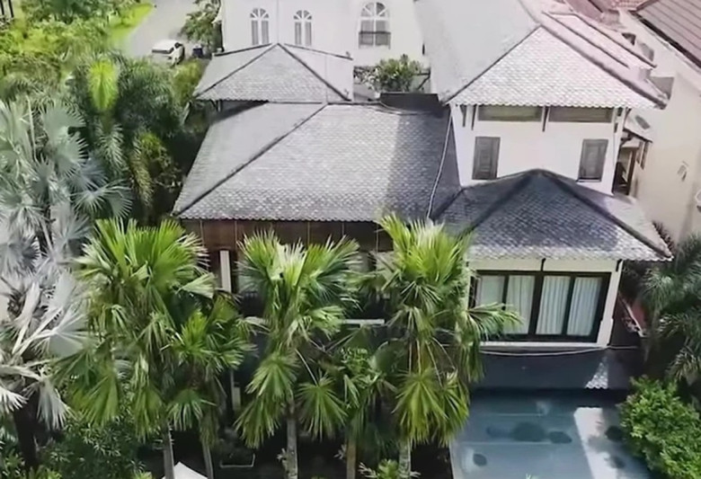 Toàn cảnh dinh thự hơn 400 tỷ, rộng 450m2 của Hà Kiều Anh.