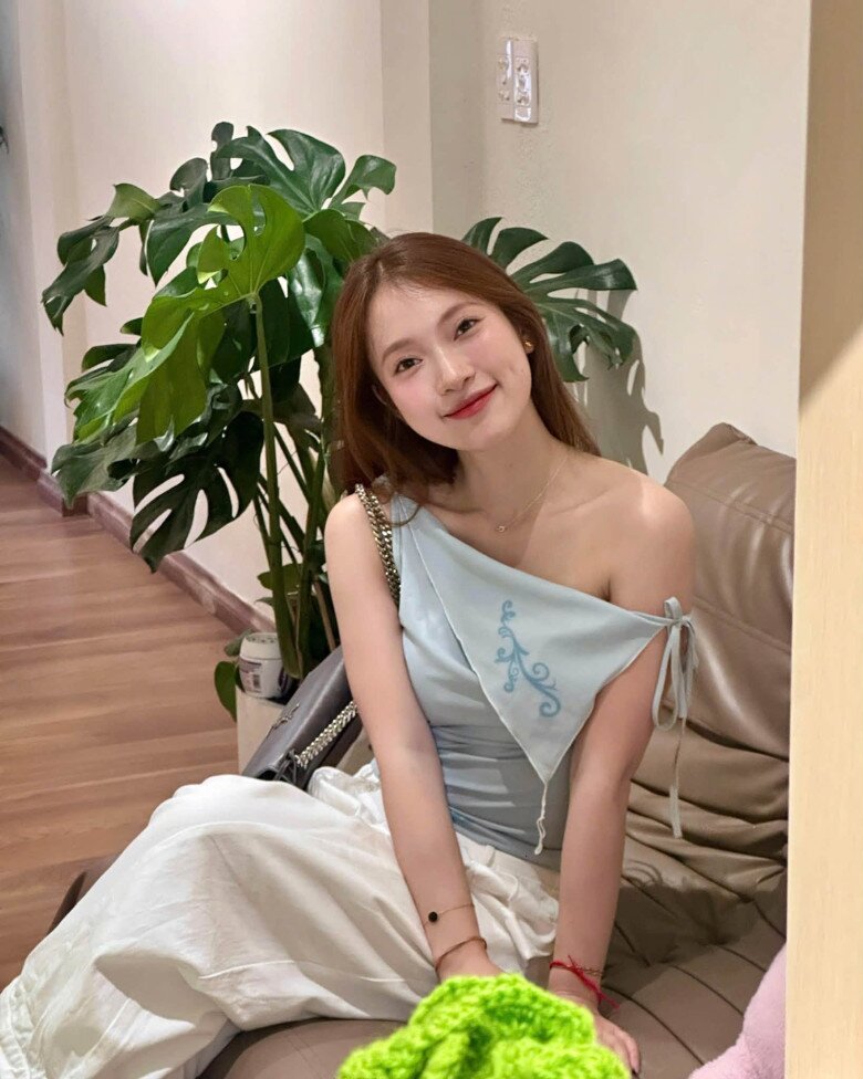 Nữ MC đỗ 4 trường đại học có style đời thường đáng tham khảo, diện đồ trẻ trung không lo amp;#34;cưa sừngamp;#34; - 4