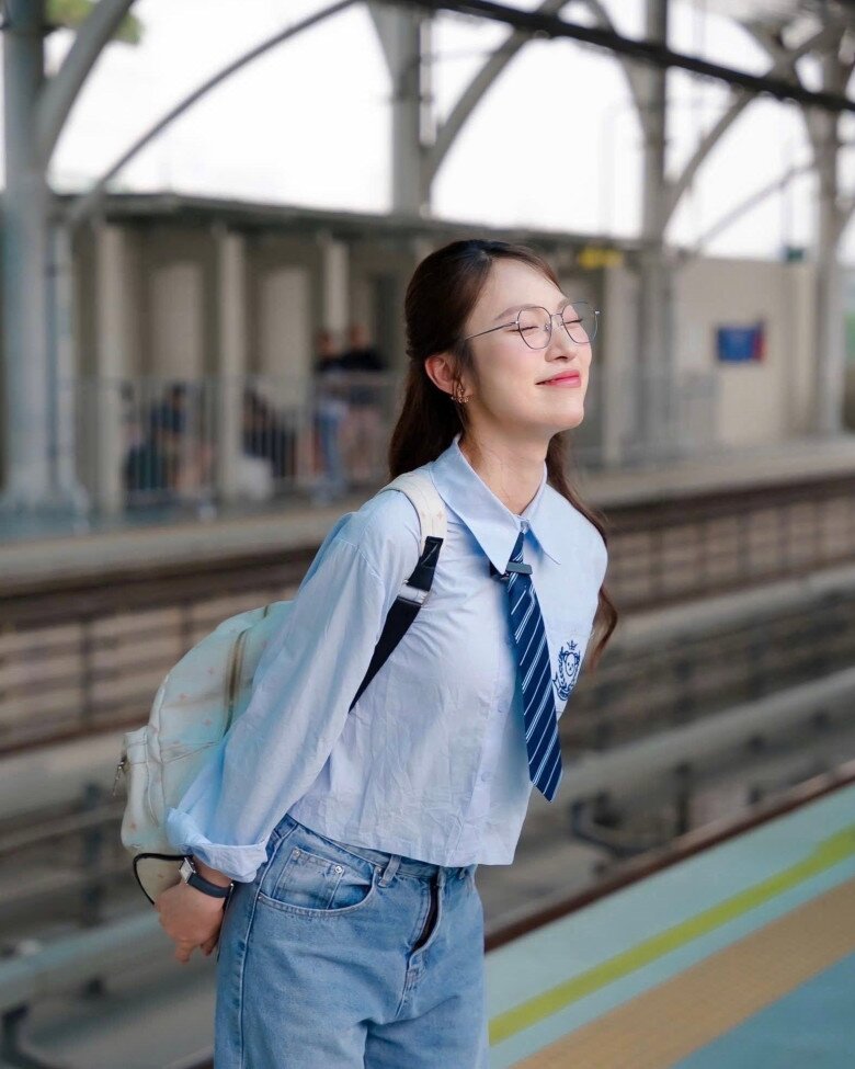 Nữ MC đỗ 4 trường đại học có style đời thường đáng tham khảo, diện đồ trẻ trung không lo amp;#34;cưa sừngamp;#34; - 6