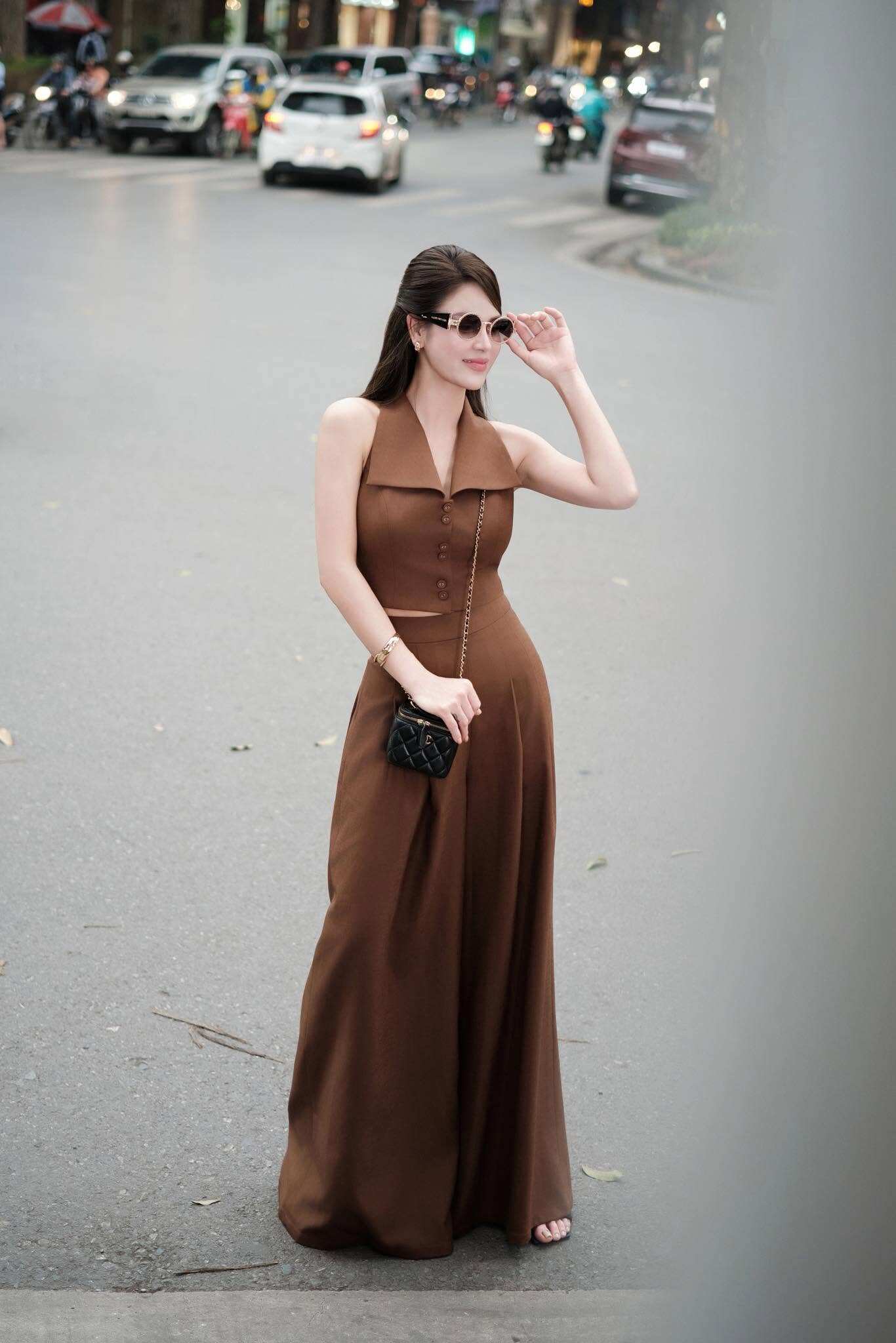 img src/upload/3-2026/images/vanhtk/my-nhan-phim-gio-vang-vtv-u40-so-huu-body-van-nguoi-me-con-trai-12-tuoi-cao-gan-bang-me-visual-dien--_5__n-1784695659-840-width1166height2048.jpg /