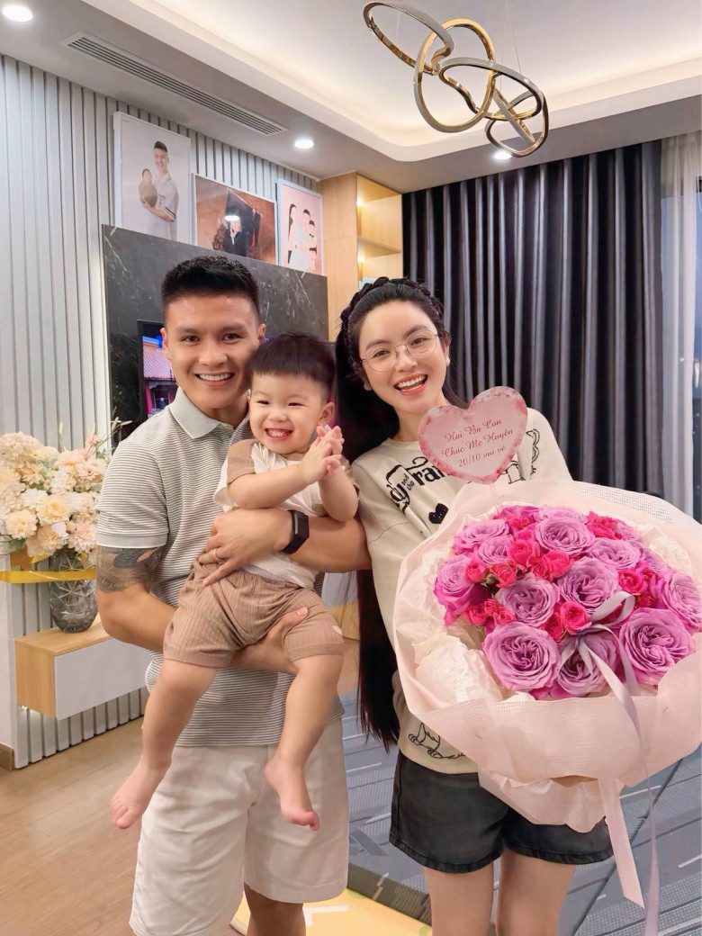 Không gian sống sang trọng của vợ chồng cầu thủ Quang Hải. 