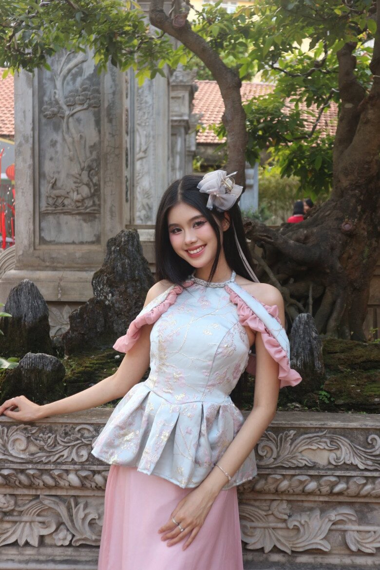 Bảo Hà ghi điểm với phong cách nữ tính, ngọt ngào.