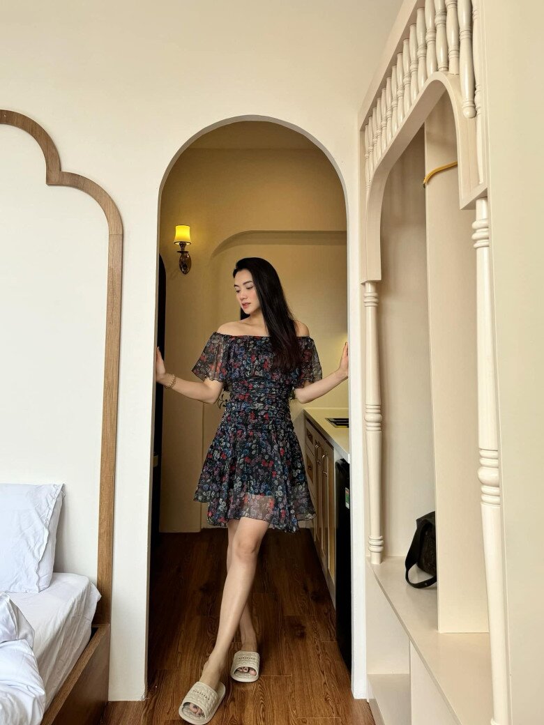 Tủ đồ tối giản của phụ nữ thành đạt: Trang Nhung tiết chế vẻ gợi cảm, Lã Thanh Huyền U41 càng mặc thanh lịch càng cuốn hút - 4