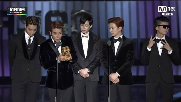 EXO ẵm 4 giải thưởng lớn tại MAMA 2014 - 3