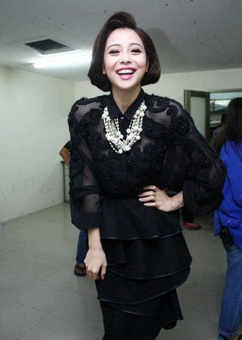 Những bộ cánh khiến Jennifer Phạm bớt xinh, kém sang - 9