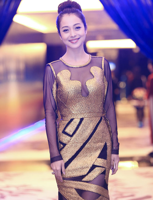 Những bộ cánh khiến Jennifer Phạm bớt xinh, kém sang - 10