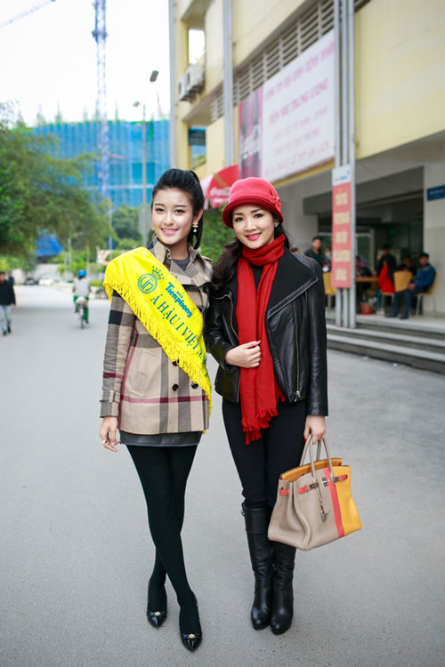 Tuần qua: Hoa hậu Kỳ Duyên xinh đẹp, rạng rỡ trở về nhà - 6