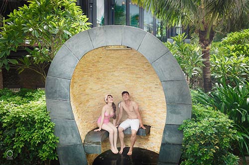 Ảnh cưới bikini táo bạo của cặp đôi từng huỷ cưới phút chót - 6