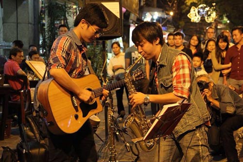 NSƯT Thái Bảo: 20 năm quot;giữ lửaquot; tình yêu - 4