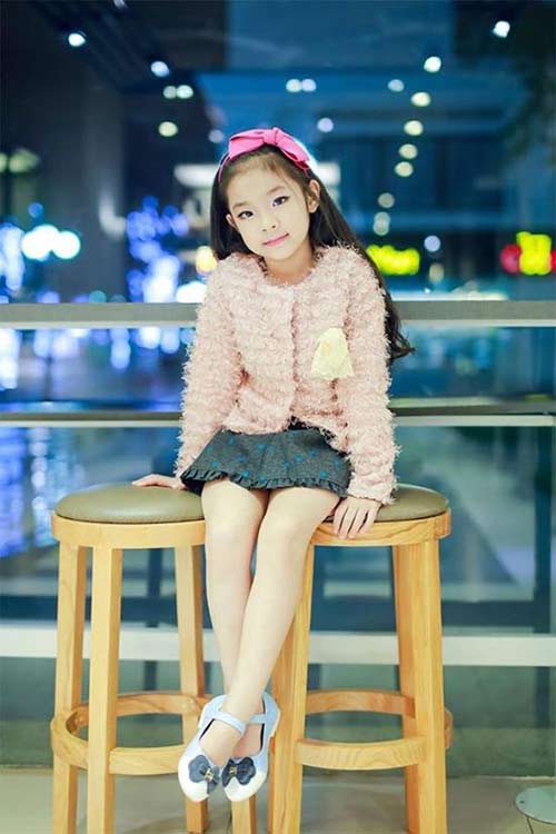 Vẻ đẹp mẫu nhí 7 tuổi được mệnh danh “Tiểu Hồ Ngọc Hà” - 8