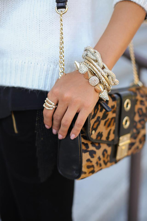 Chọn 3 phụ kiện sẵn sàng cho tiệc tùng - 10