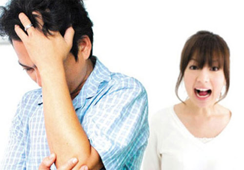 Con dâu cậy học cao, coi thường bố mẹ chồng - 1