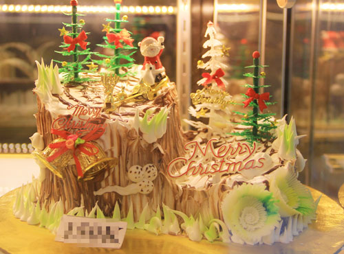 Bánh Giáng sinh rực rỡ thị trường Hà Nội - 1